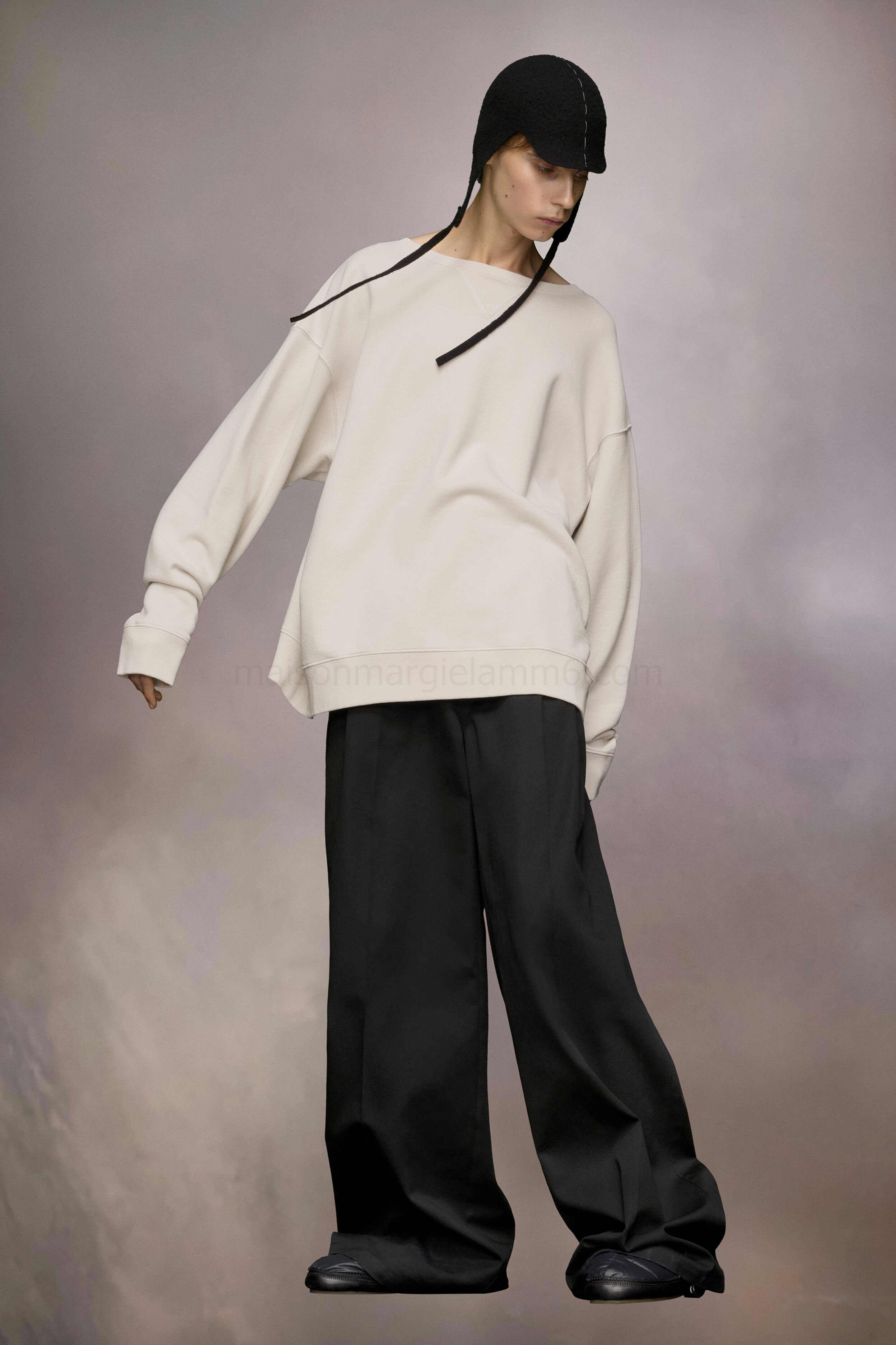 (image for) Sweatshirt Mit Einladung | Maison Margiela Mm6 - 789 - Click Image to Close