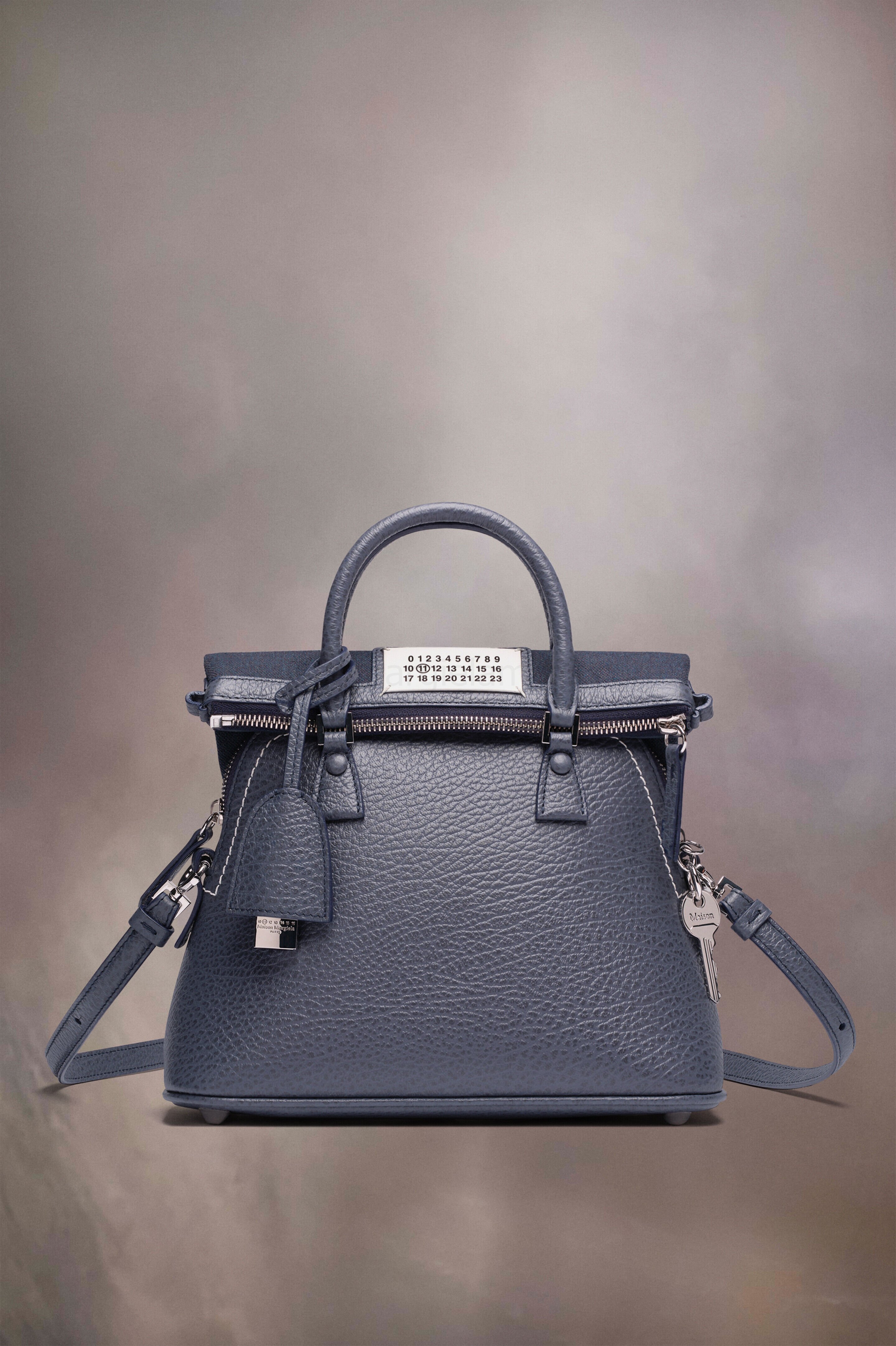 (image for) 5AC Classique Mini | Maison Margiela Mm6 - 1320 - Click Image to Close