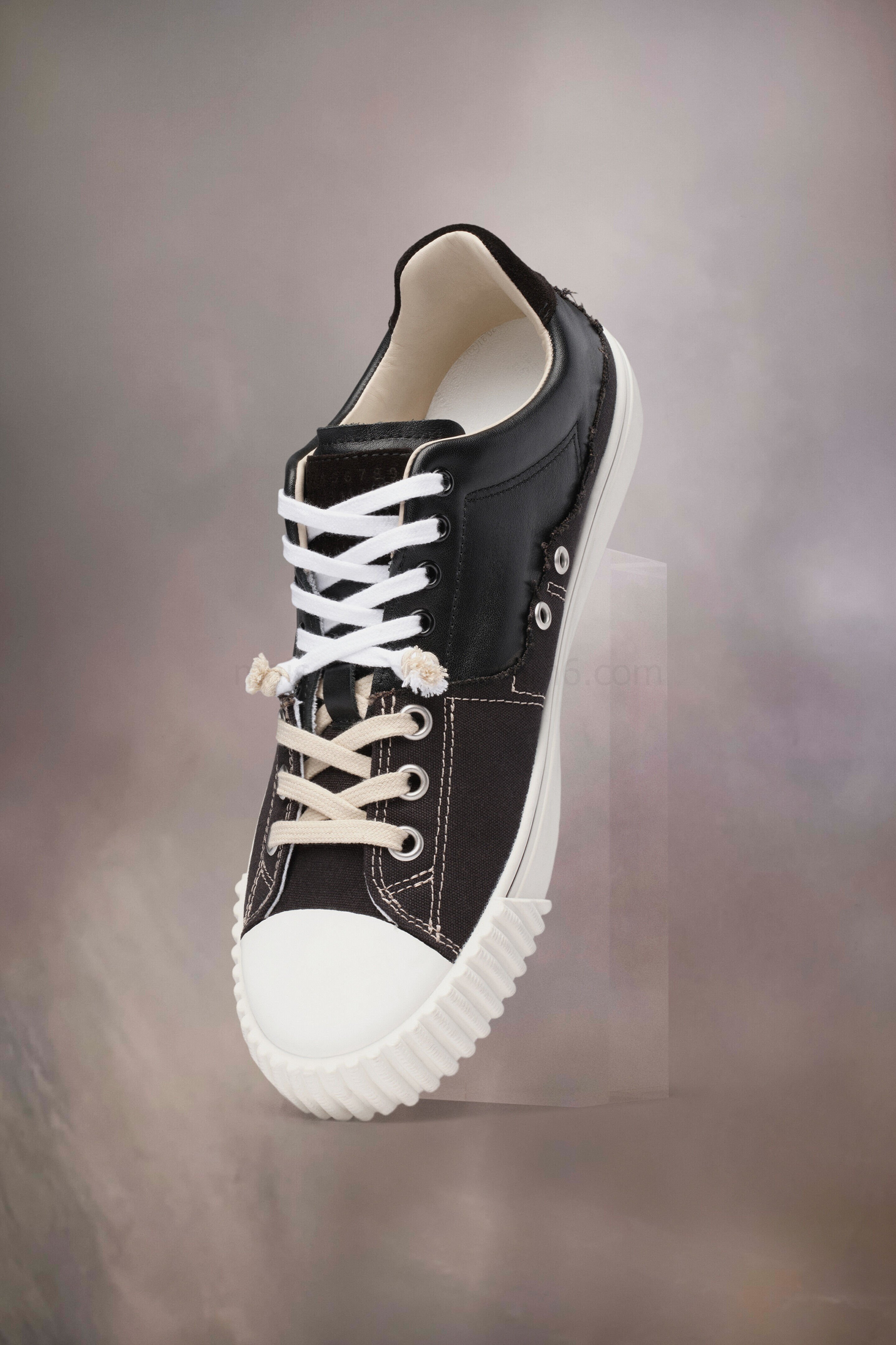 (image for) New Evolution Sneakers | Maison Margiela Mm6 - 1915