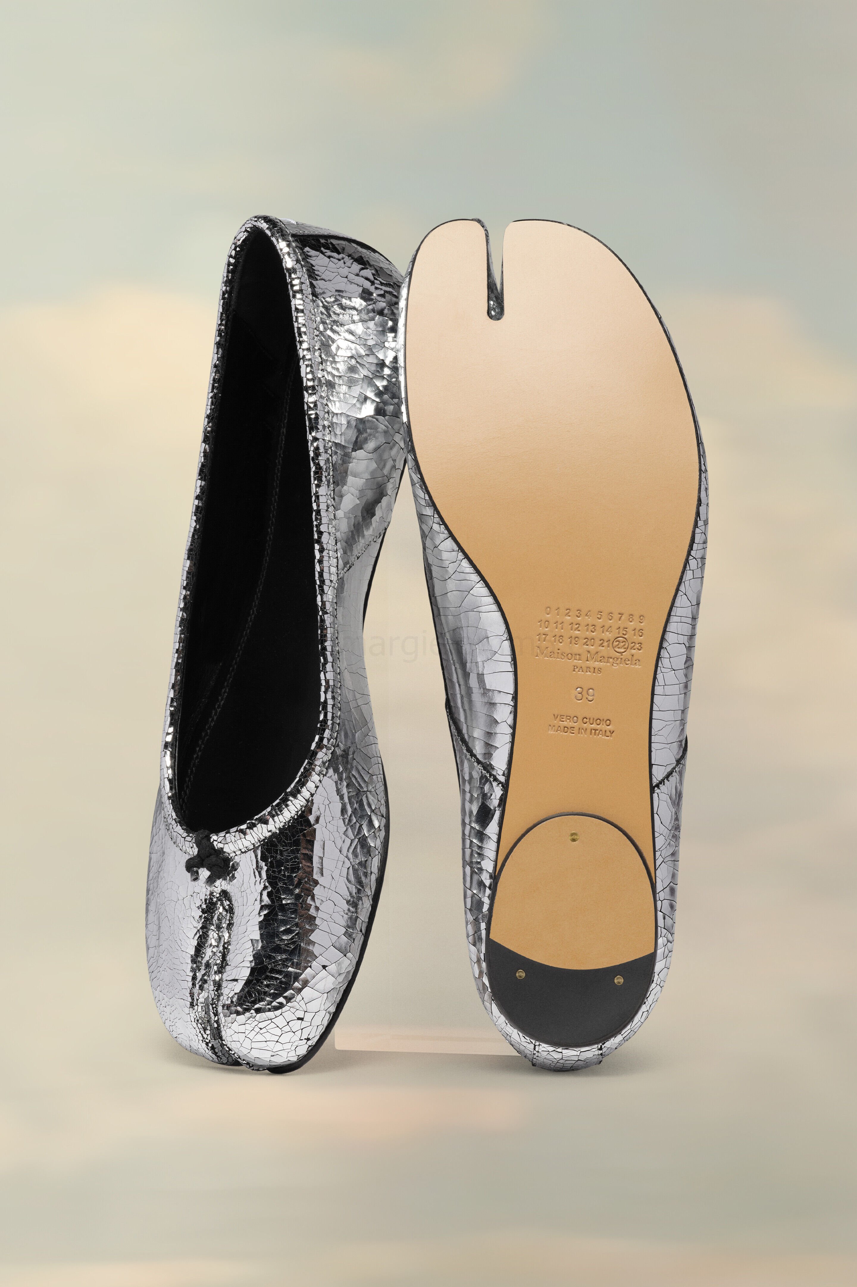 (image for) Tabi Ballerinas In Broken Mirror-Optik | Maison Margiela Mm6 - 1700