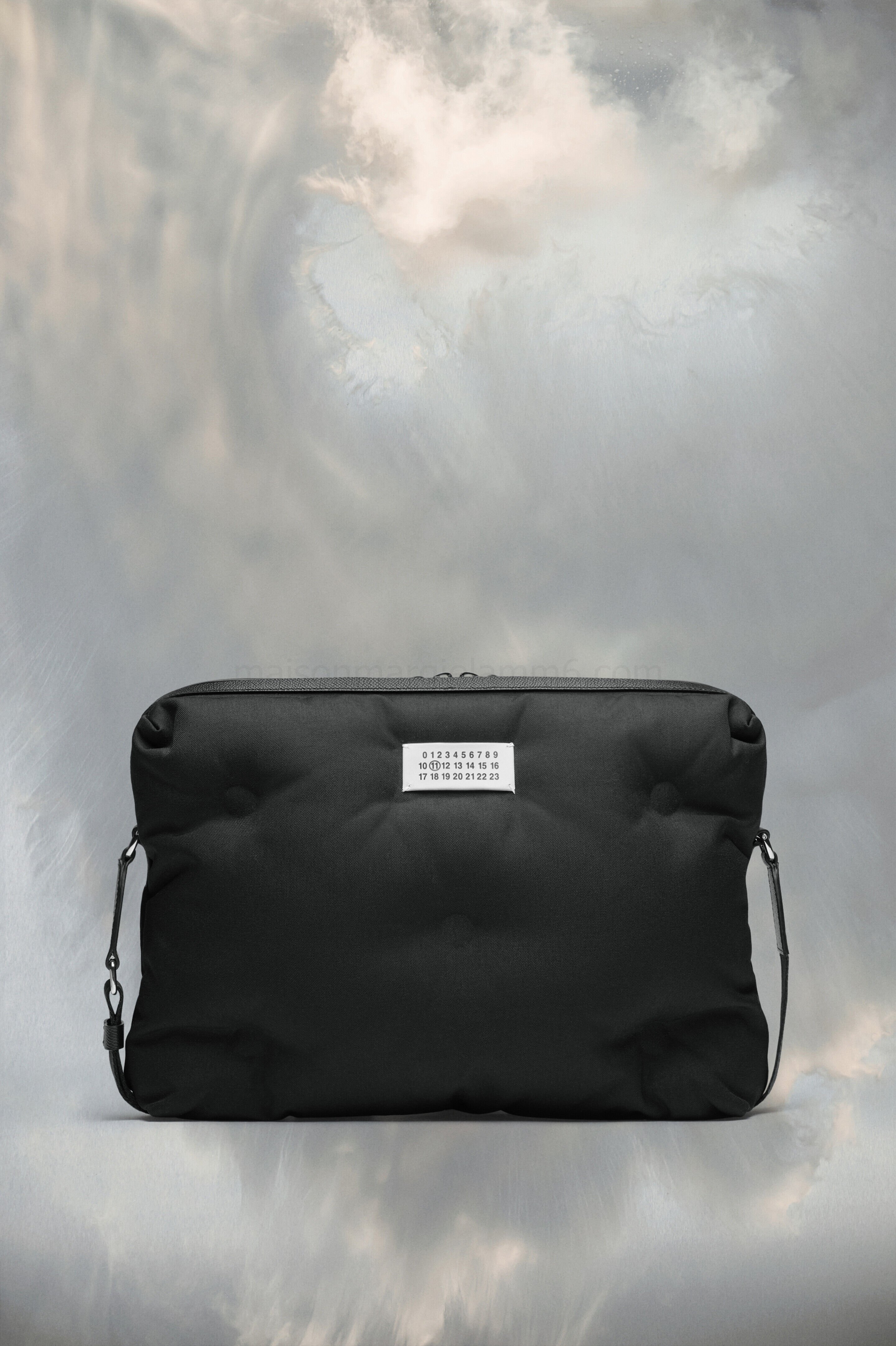 (image for) Glam Slam Sportliche Computertasche | Maison Margiela Mm6 - 1533 - Click Image to Close